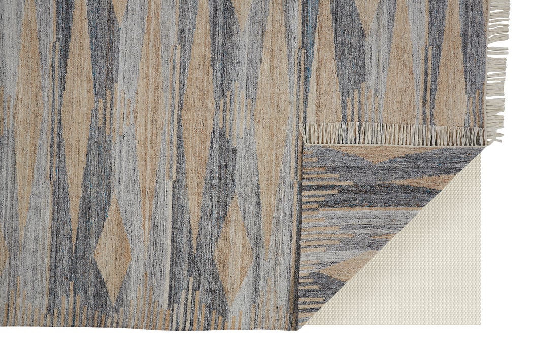 0815F Gray/Beige Beckett Collection Moroccan Lifestyle Rug