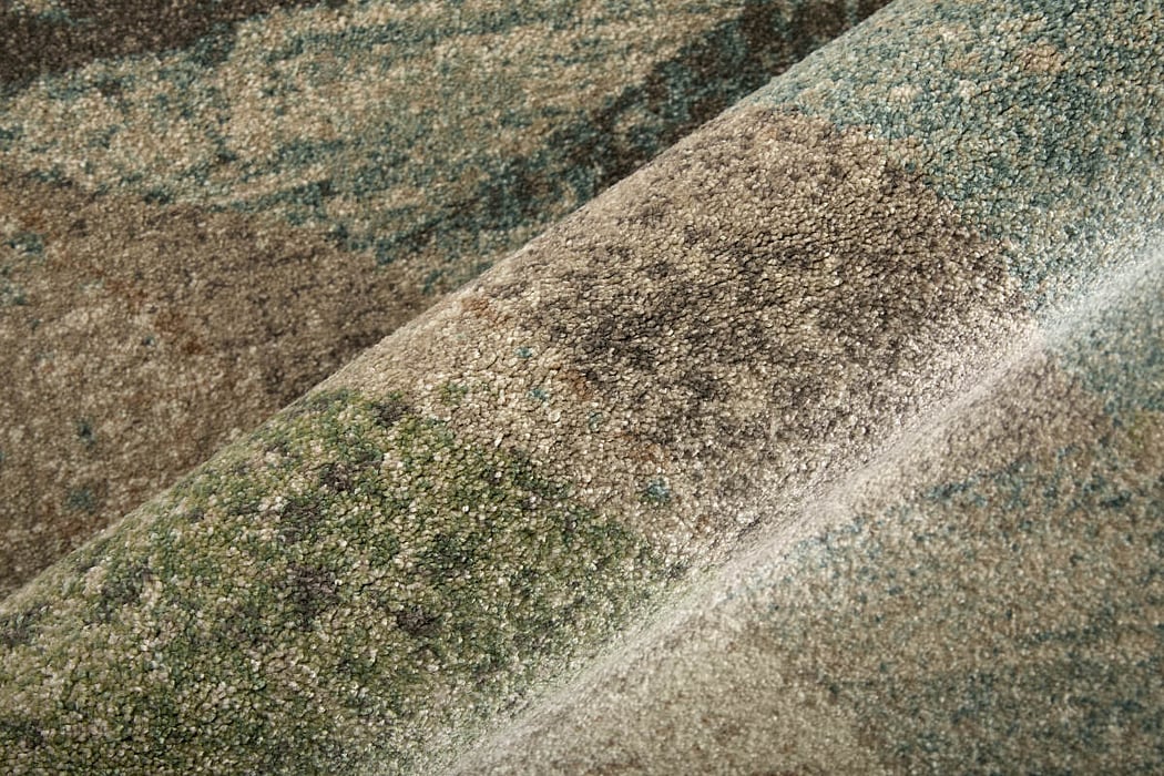 39QVF Eden Collection Bohemian Fine Rug